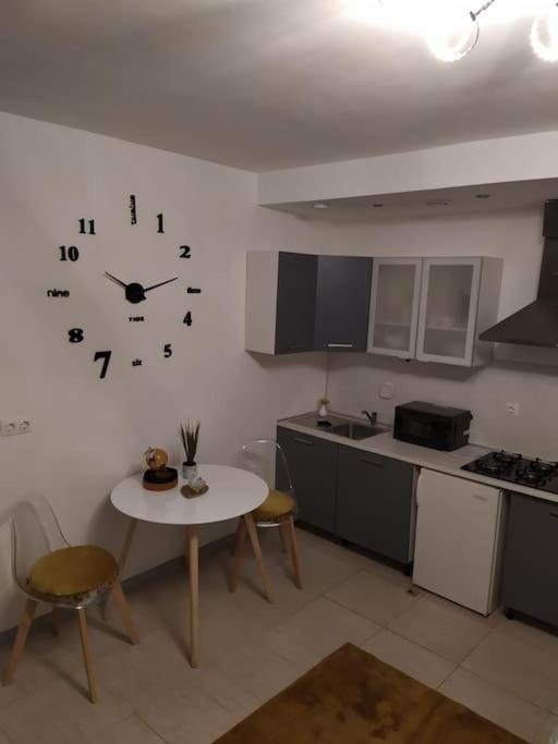 Studio Proche Du Centre-Ville カルカソンヌ エクステリア 写真